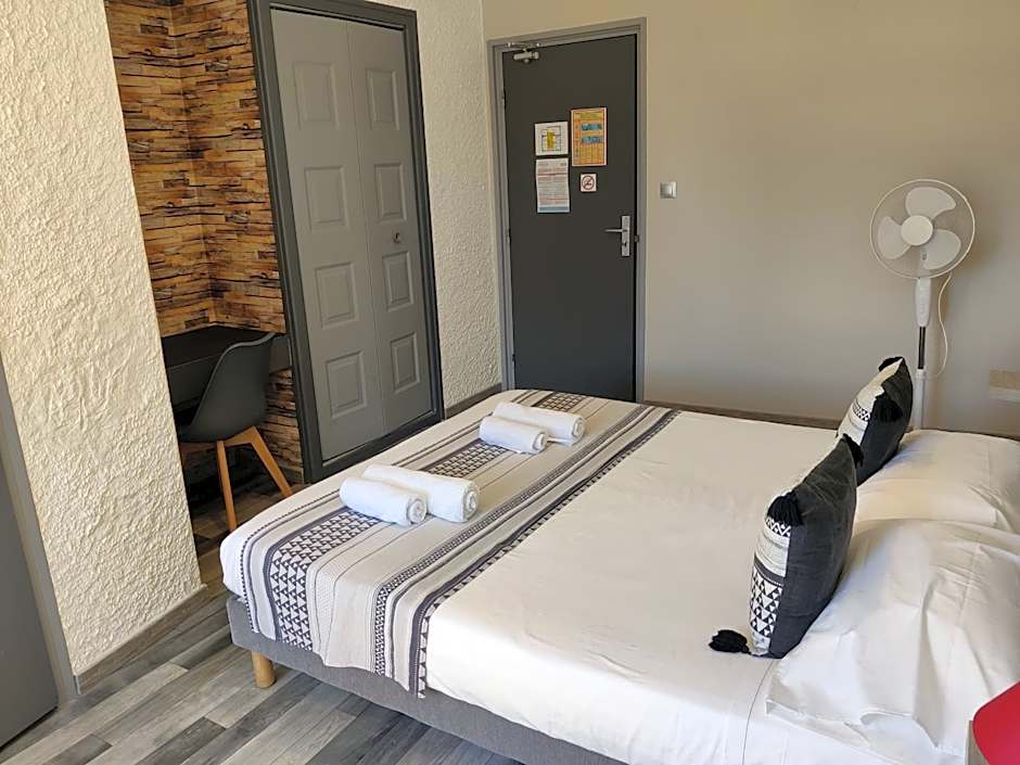 Hotel Les Voyageurs - Vogüé