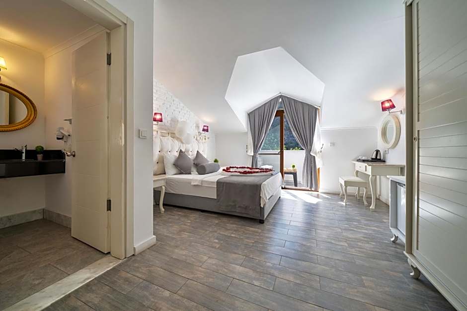 Ata Lagoon Beach Hotel