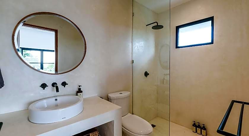 Mahi Mahi Villa and Suites