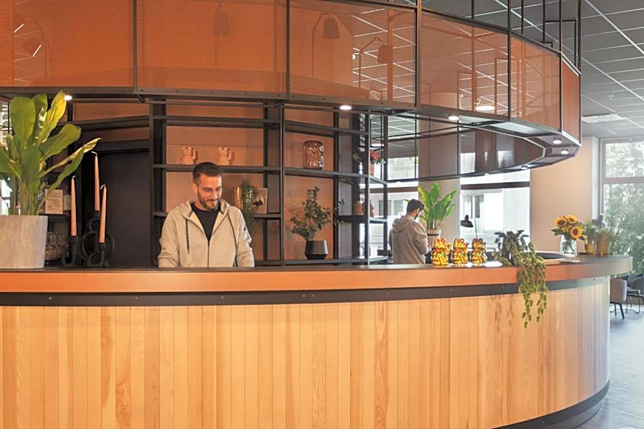 Holiday Inn - the niu, Tab Dusseldorf Main Station By IHG