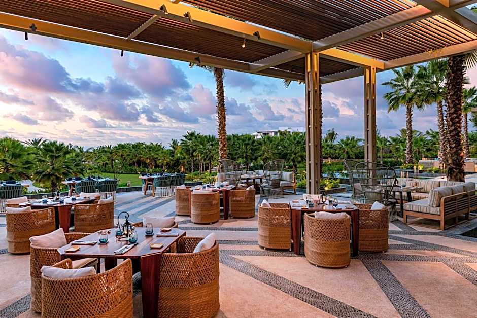 Conrad Punta de Mita