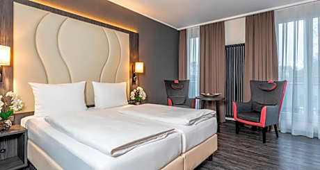 PLAZA Premium Parkhotel Norderstedt