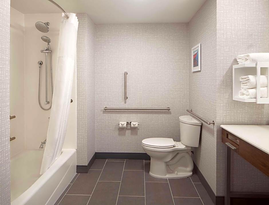 Photo 1 of 1 of 1 King Bed with Sofabed, Hearing/Mobility Accessible, Bathtub