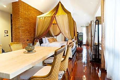 Royal Suite with Jacuzzi