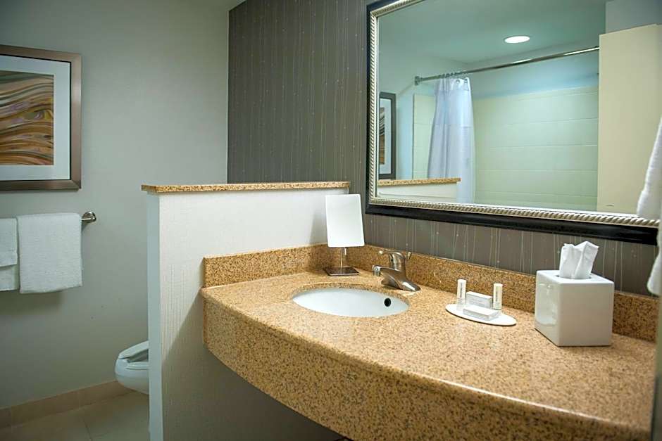 Courtyard by Marriott Pensacola Downtown