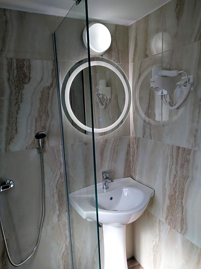 Studios Spiros Parga