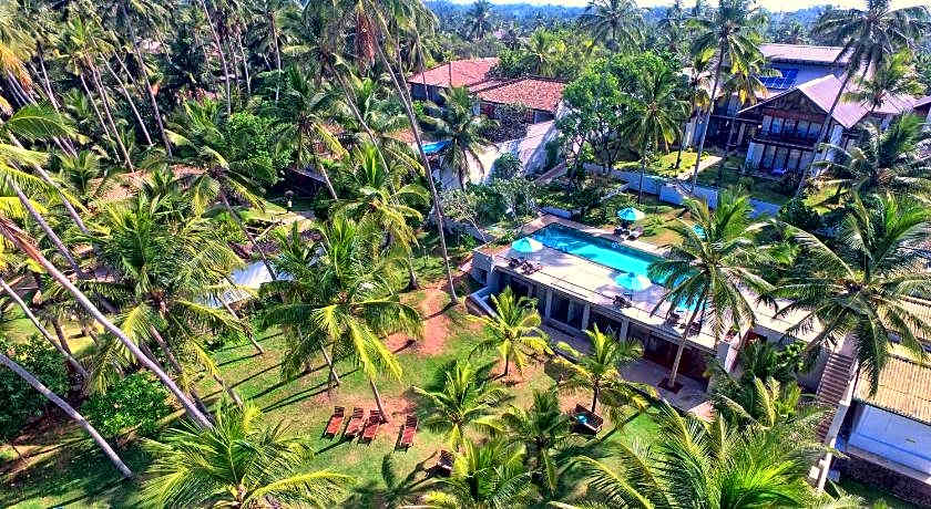 R Degrees Ambalangoda