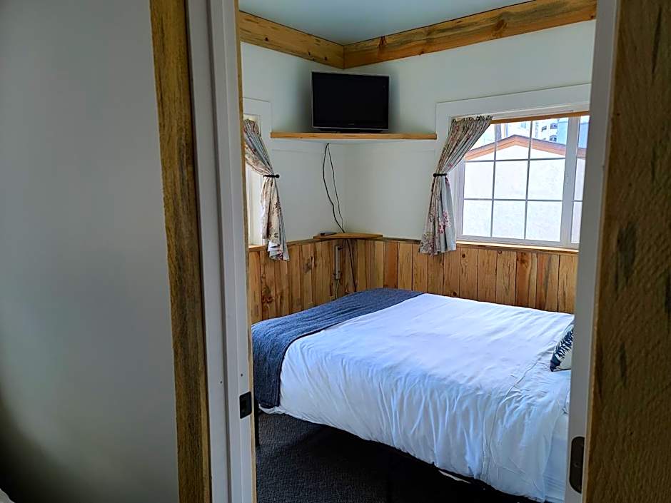 Mrs. Anderson's Lodging