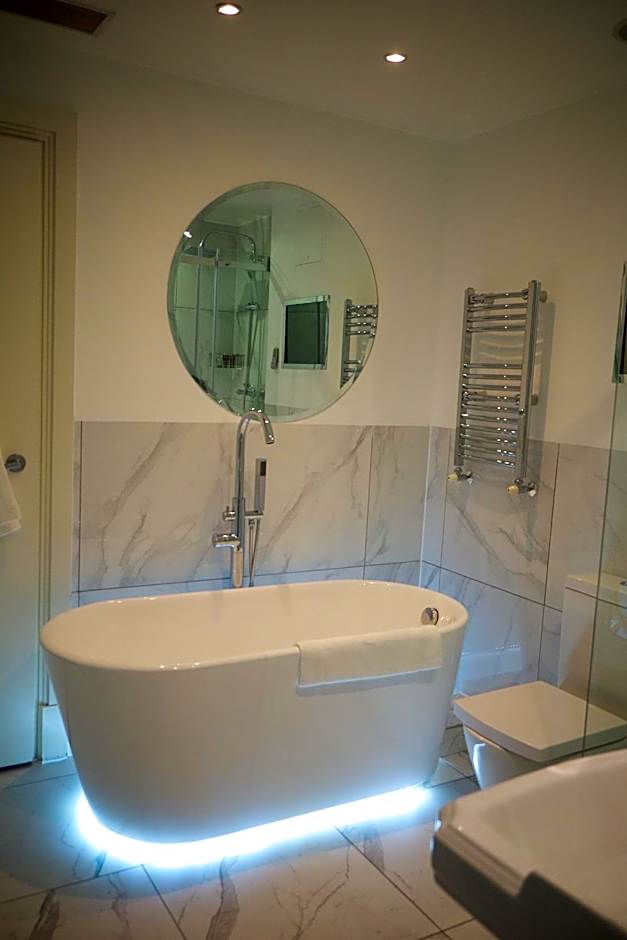 Karma Sanctum Soho Hotel