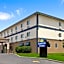 Days Inn & Suites by Wyndham Romeoville