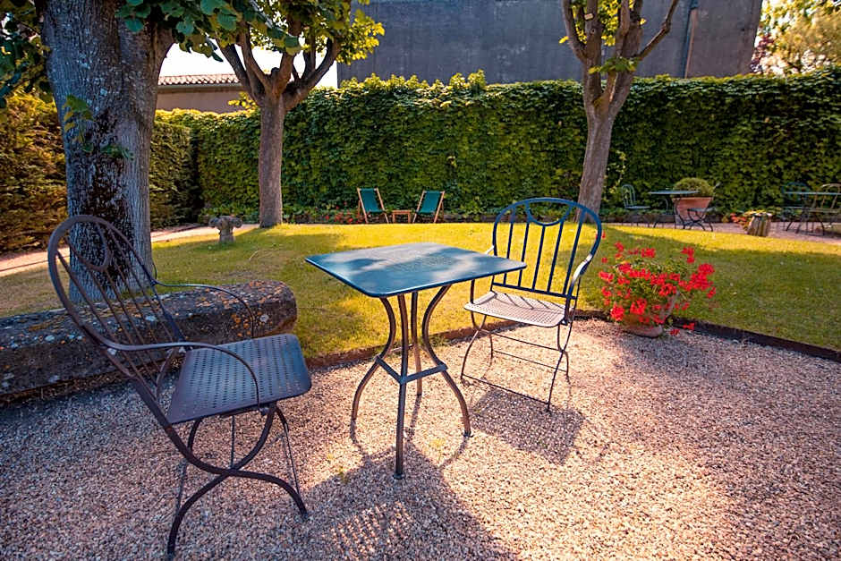 Hotel Le Donjon - Coeur de La Cite Medievale