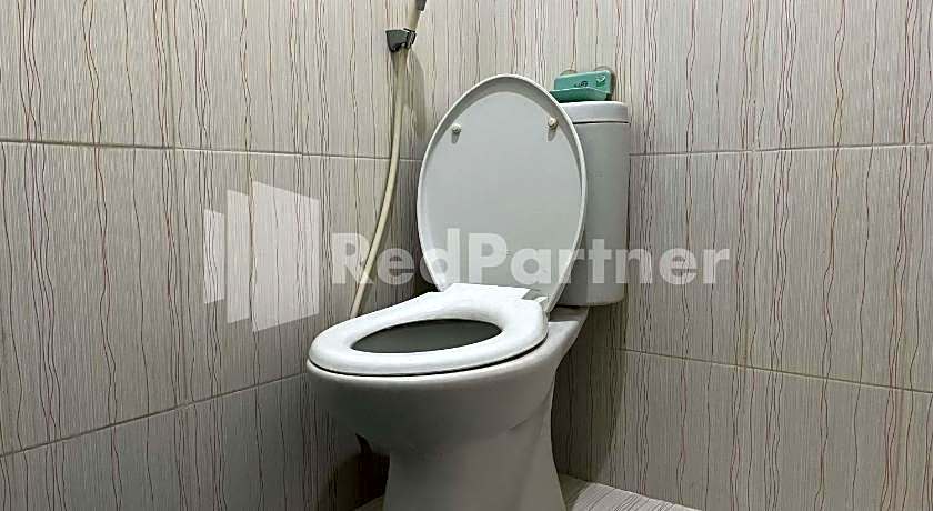 Hotel Dewi near GOR Merdeka Jombang Mitra RedDoorz