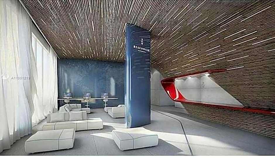 Stunning Penthouse Suite Waterfront 2BD 2BA