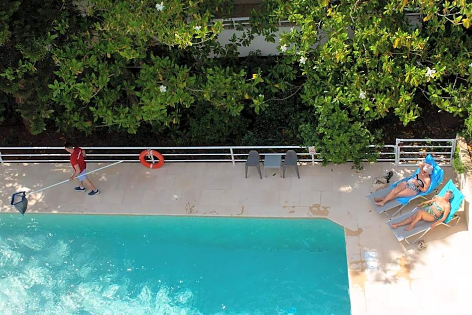 Stefanakis Hotel & Apartments