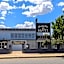 Mackellar Motel