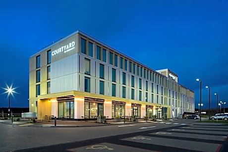 Courtyard by Marriott Inverness Airport