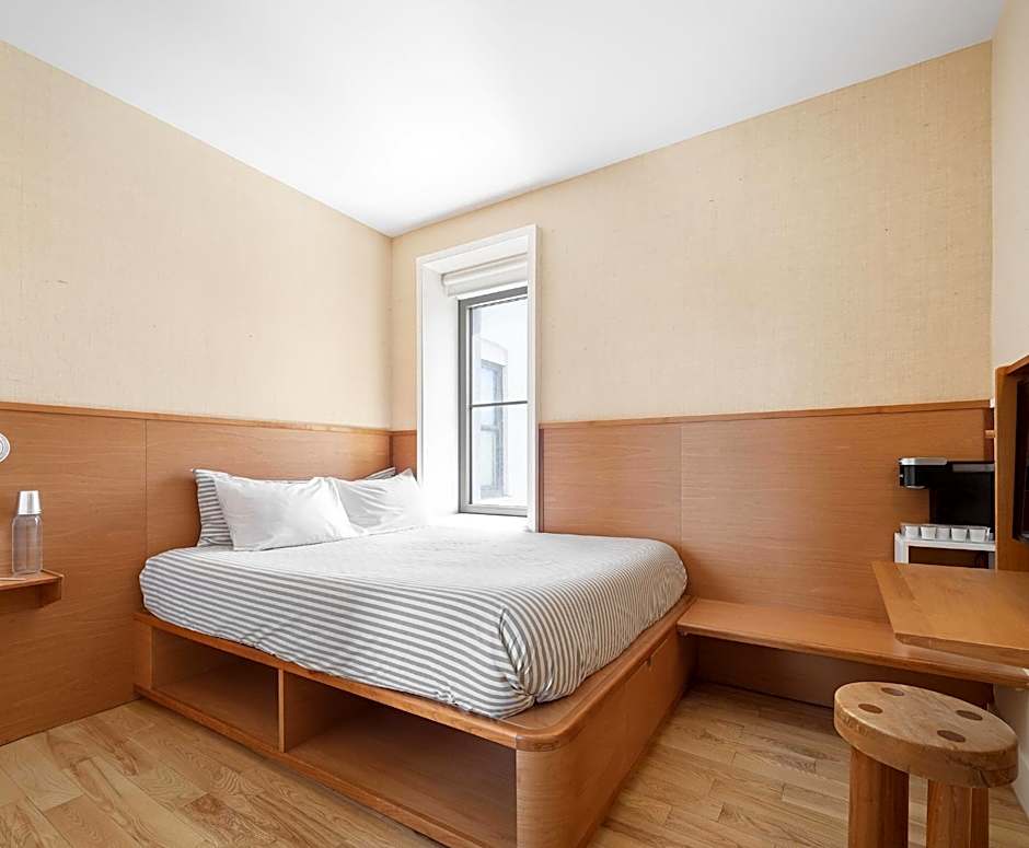 UNTITLED at 3 Freeman Alley