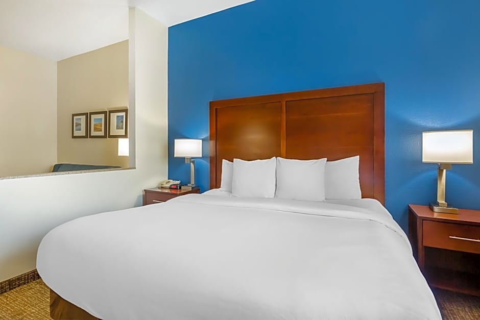 Photo 1 of 3 of 1 King Bed Suite