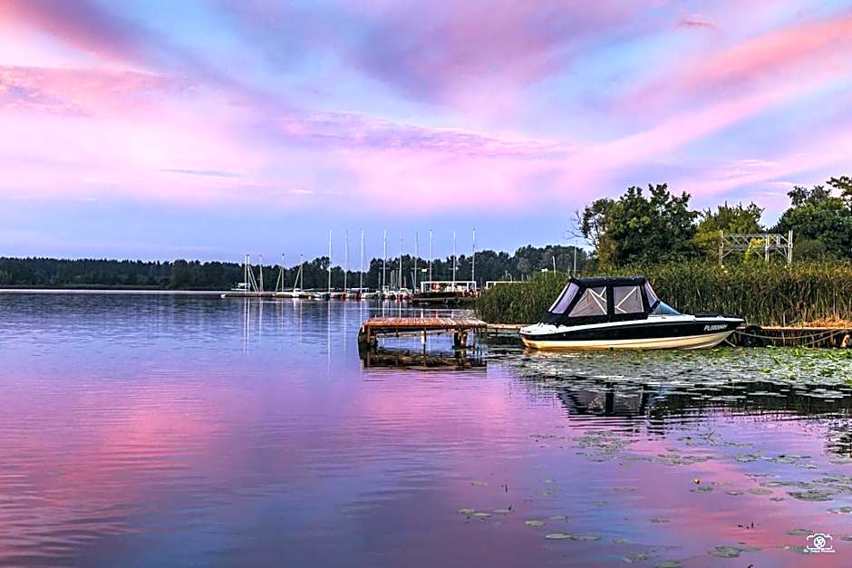 Relax place & restaurant