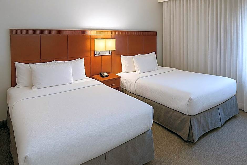 Photo 1 of 3 of 2 Queen Beds, Mobility Accessible, Bathtub