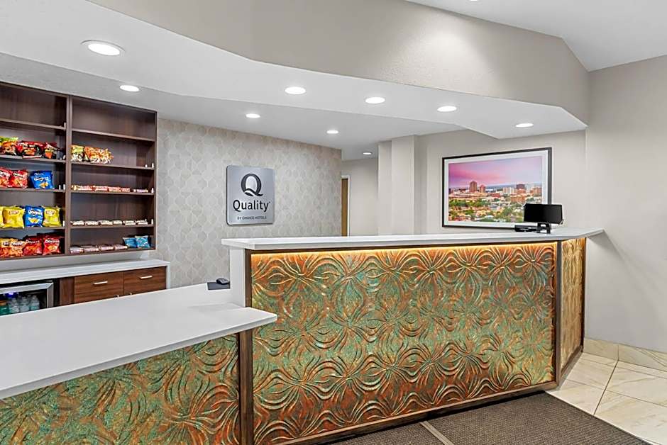 Quality Inn & Suites Sunport Airport Albuquerque