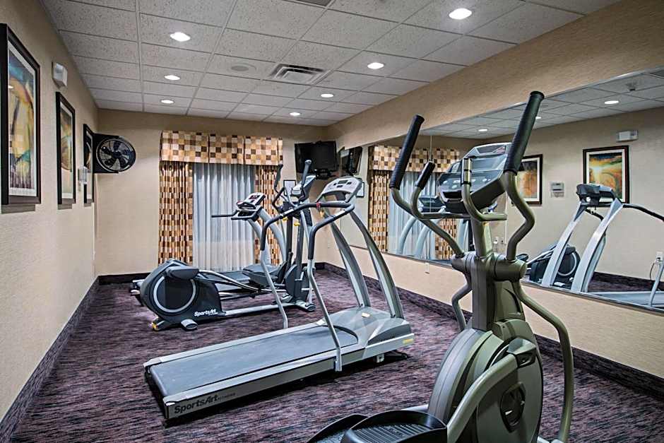 Holiday Inn Express Hotel & Suites Youngstown North-Warren/Niles By IHG