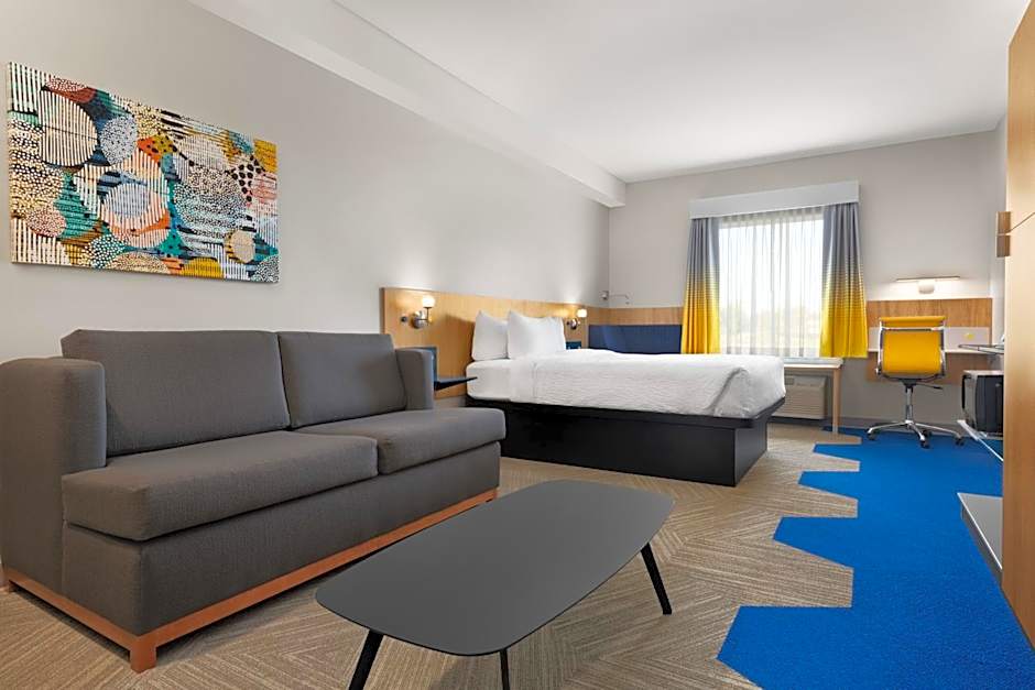 Microtel Inn & Suites by Wyndham Lachute