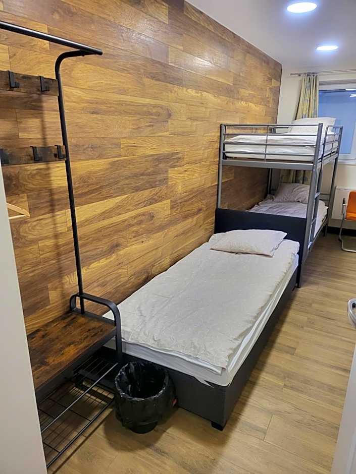 Rooms4Rest Bokserska - Private rooms for tourists - ATR Consulting Sp, z o,o,