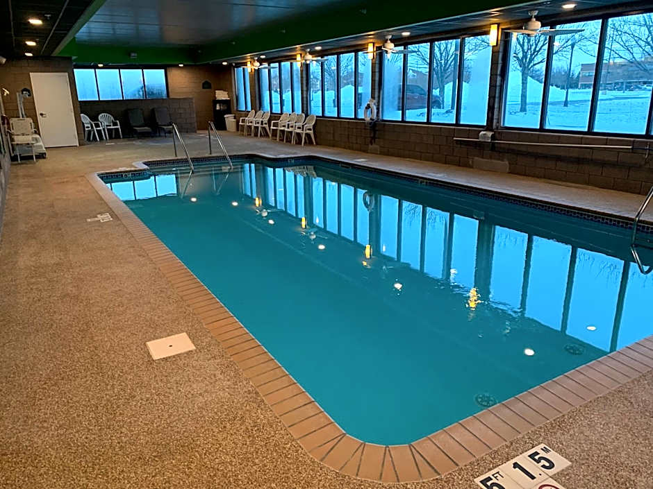 Wingate By Wyndham Fargo