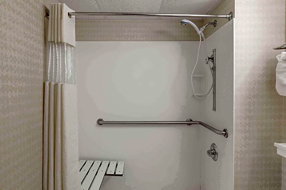Travelodge Inn & Suites by Wyndham Albany