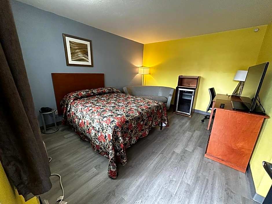 Travelers Inn by OYO Longview Kelso