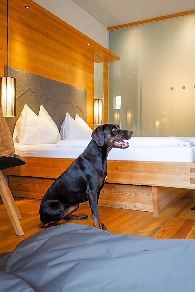 Tirol Lodge
