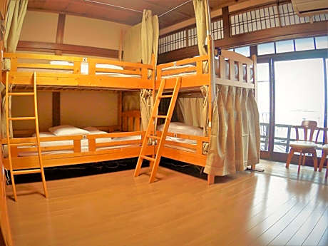 Bunk Bed in 6-Bed Mixed Dormitory