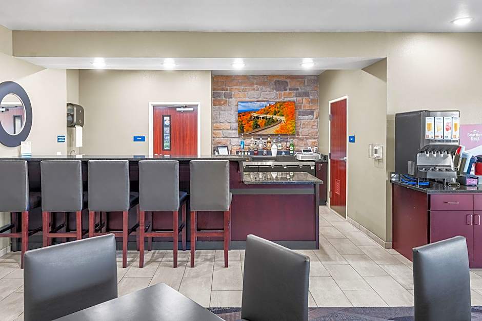 Cobblestone Hotel & Suites - Denmark