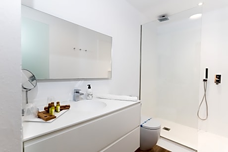 DOUBLE STANDARD ROOM