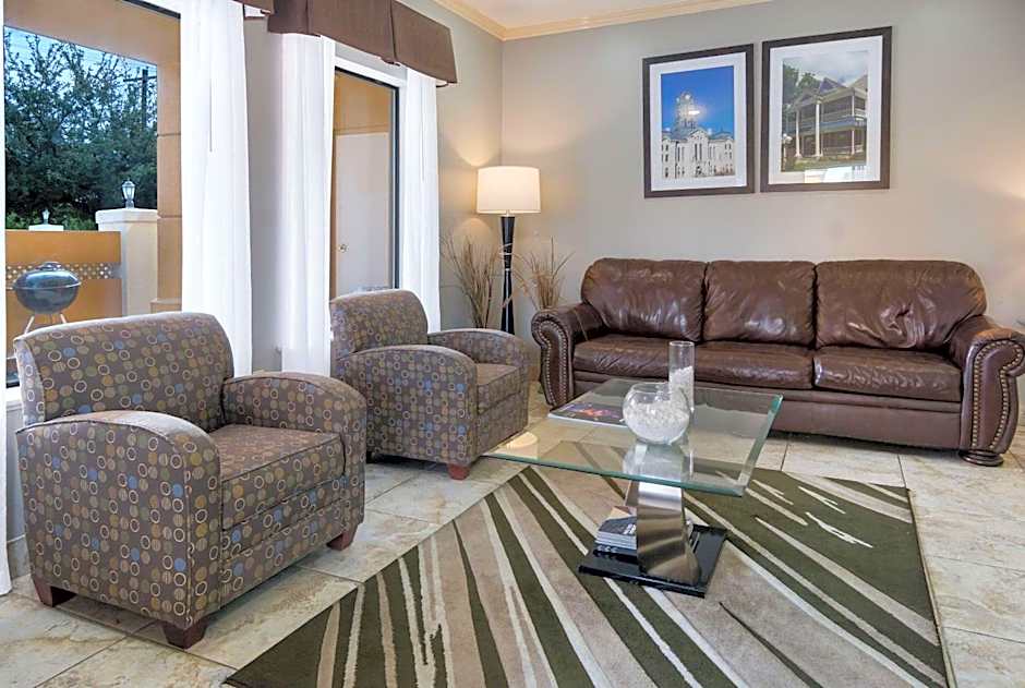 Quality Inn & Suites Granbury