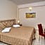 Alonissos Beach Bungalows And Suites Hotel