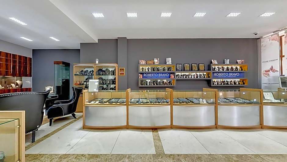 Maria Palace Complex