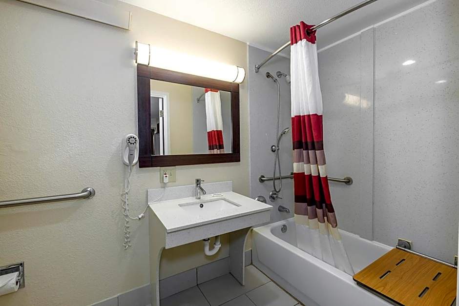 Red Roof Inn Tallahassee-University