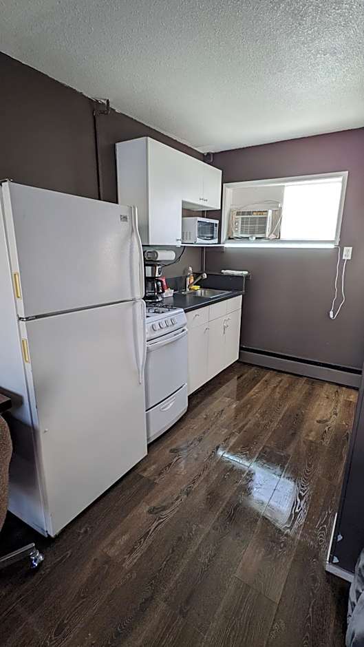 Deerview Lodge & Cabins - Princeton BC