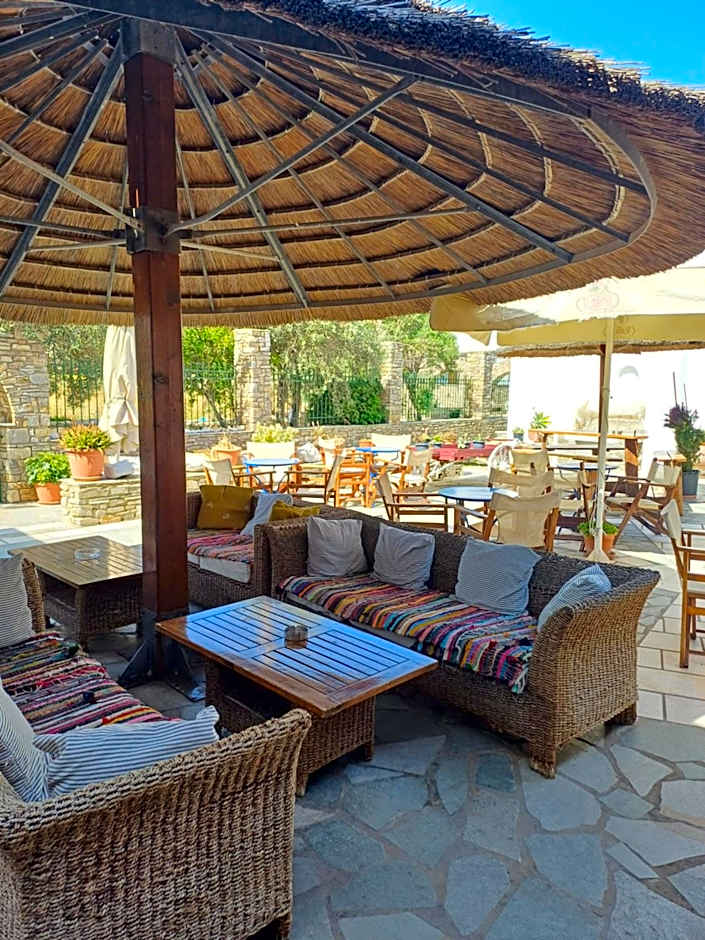 Siroco's Rooms And Studios