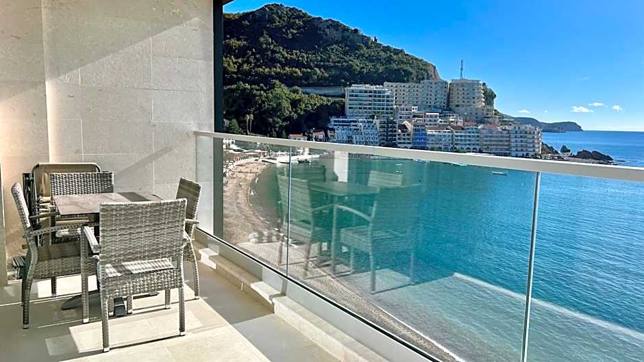 Sunraf Luxe Apartments