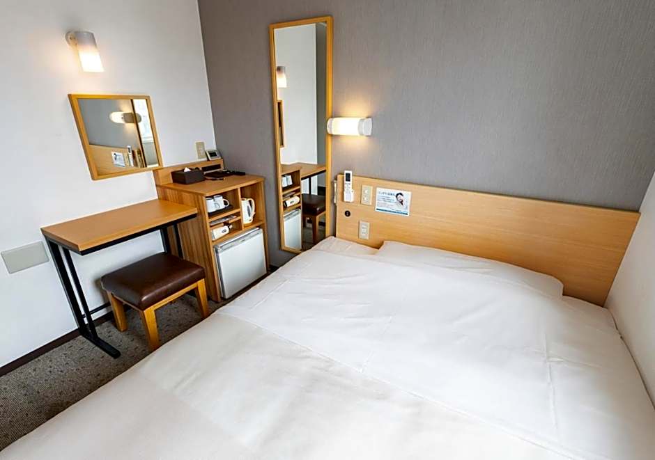 Super Hotel Yokkaichi Route 1
