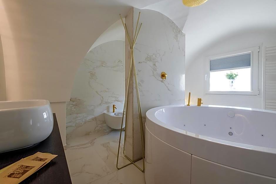 La Bella Ostuni Suites