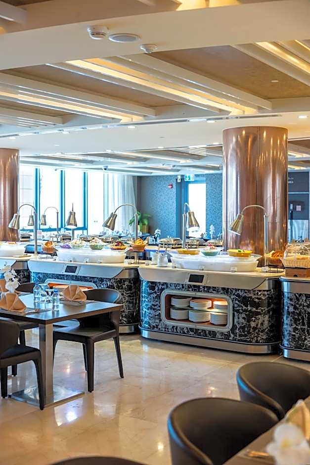 Remal Hotel & Villas Al Dhannah City