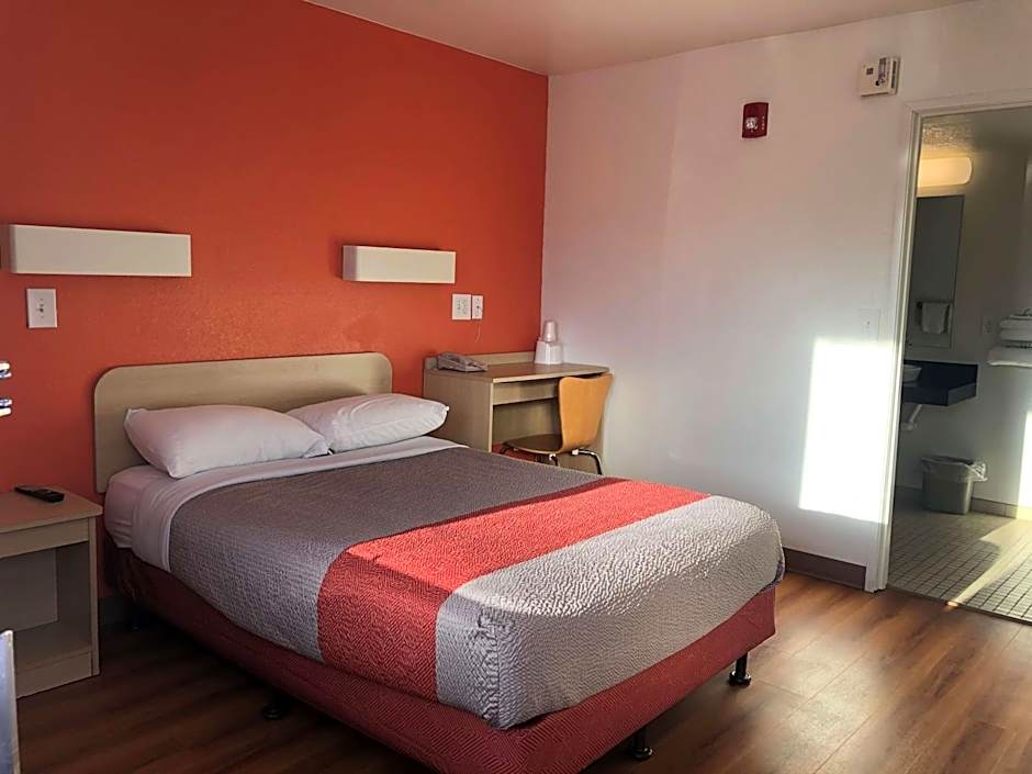 Motel 6 Nashville - Goodlettsville