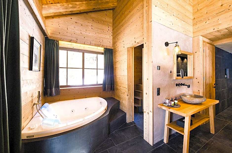 Mons Silva Private Luxury Chalets