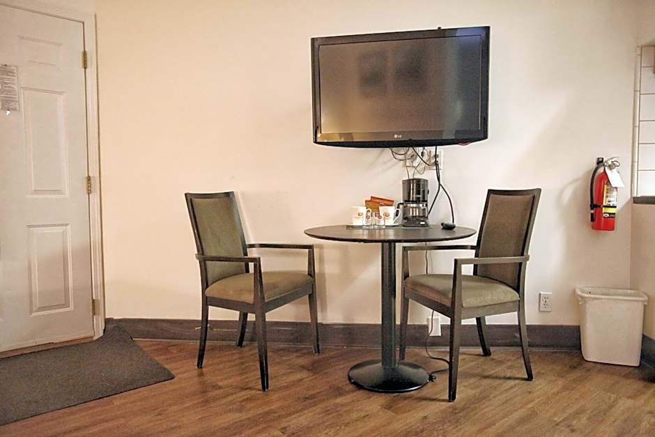 Best Budget Inn & Suites Kamloops