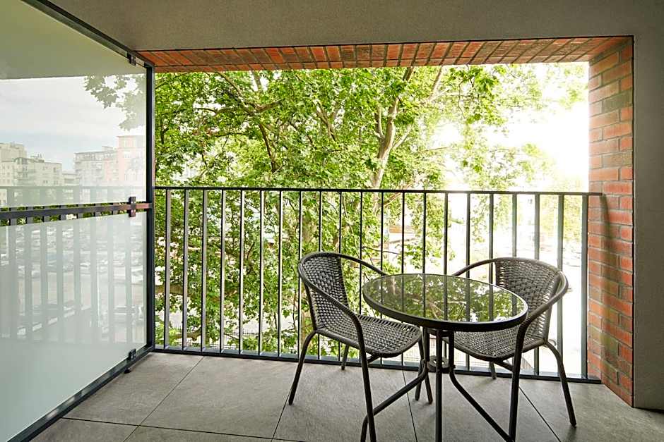 Symphony City Square Aparthotel