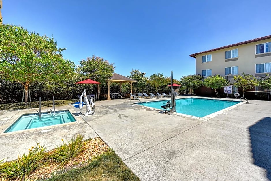 Holiday Inn Express Hotel & Suites Manteca By IHG